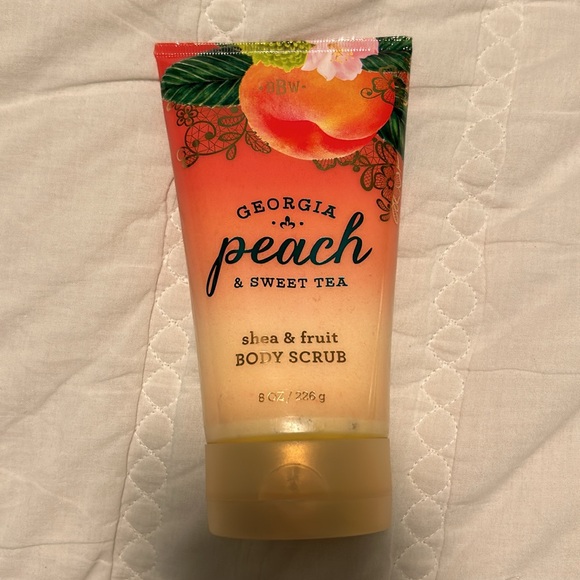 Bath & Body Works Georgia Peach & Sweet Tea Body Scrub - Picture 2 of 4